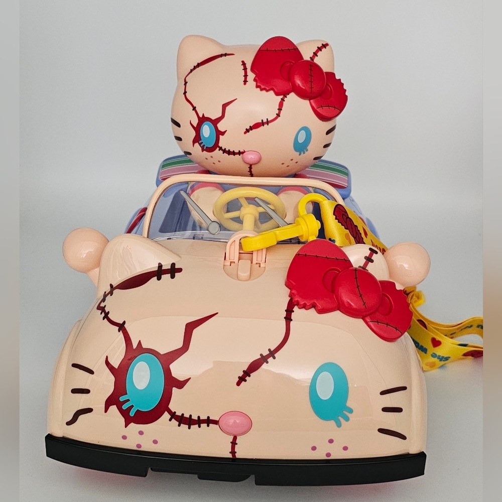 NWT Hello Kitty Chucky Popcorn Bucket Universal Studios Sanrio Rare